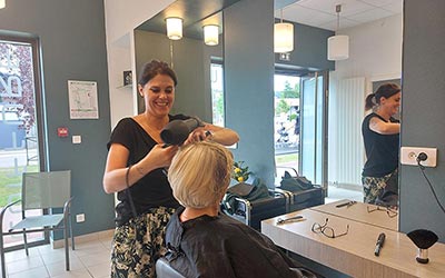 Bienvenue à la nouvelle coiffeuse !